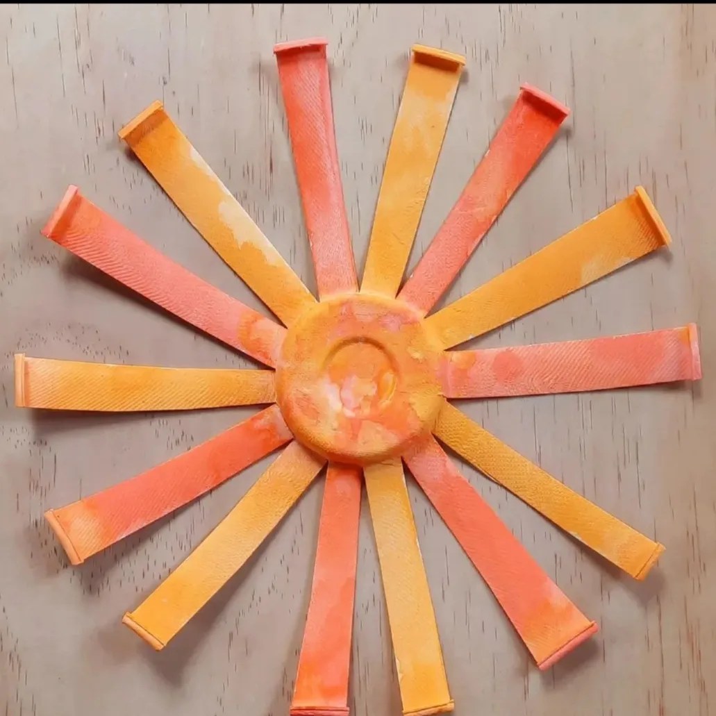 Paper cup sun activity – Ema Lou kids art craft