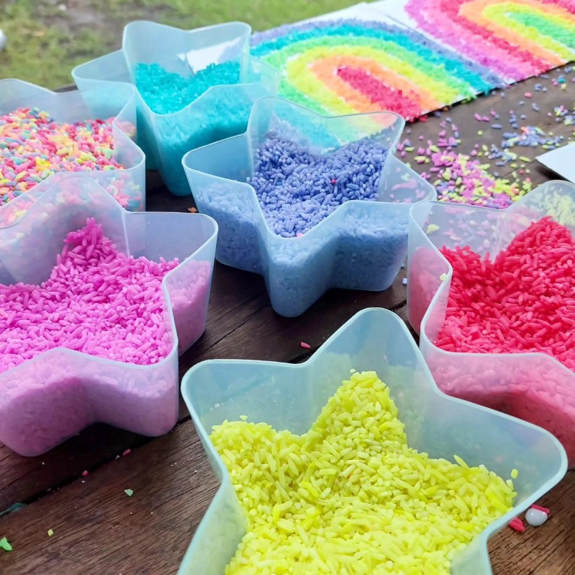 Art with rainbow rice – Ema Lou kids art craft